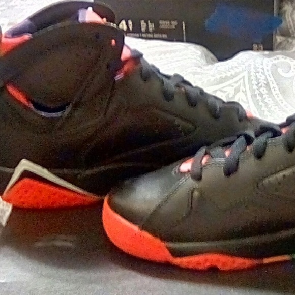Jordan 7 Retro Marvin The Martin Kids - Picture 3 of 6